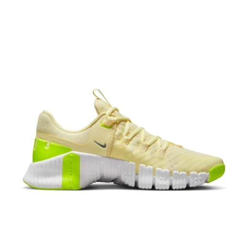 Nike Free Metcon 5 Training Shoes In Yellow And Grey -Nike AURORA DV3950 800 PHSRH001 2000 1