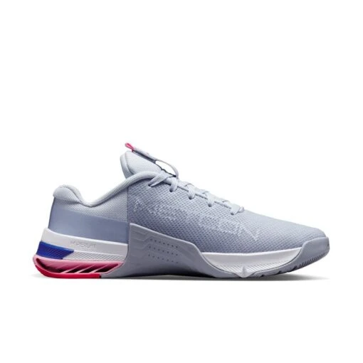 Nike Metcon 8 Training Shoes In Grey And Pink -Nike DO9327 005 PHSRH001 1